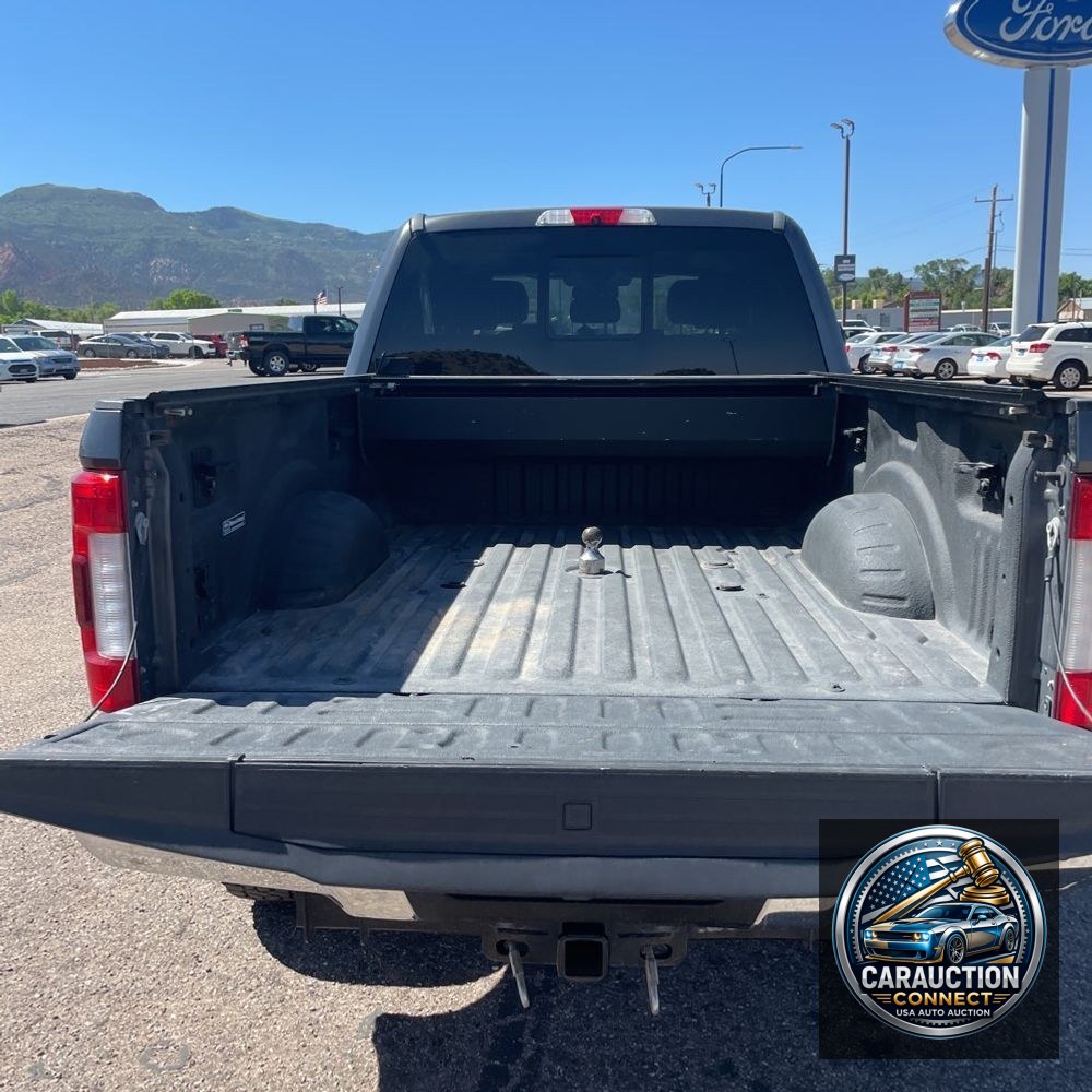 2017 Ford F-350 Super Duty Lariat