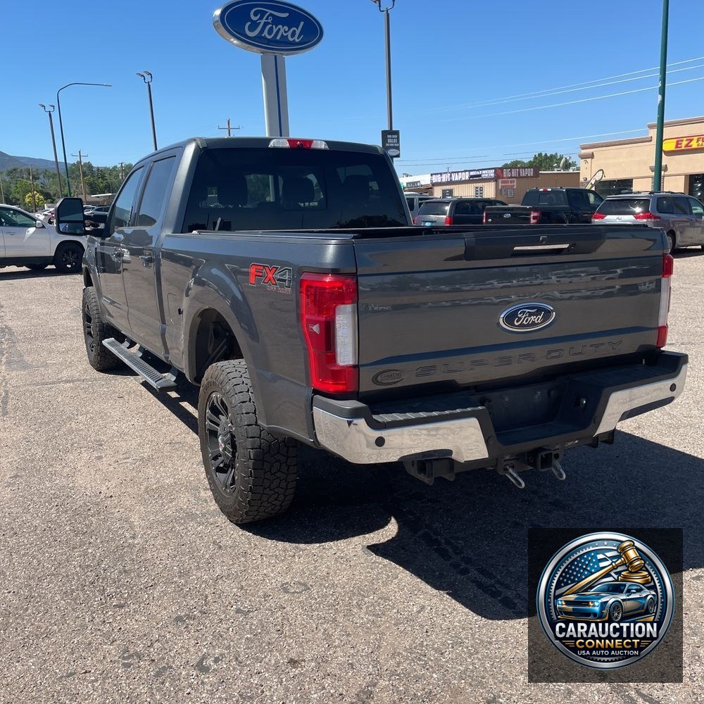 2017 Ford F-350 Super Duty Lariat