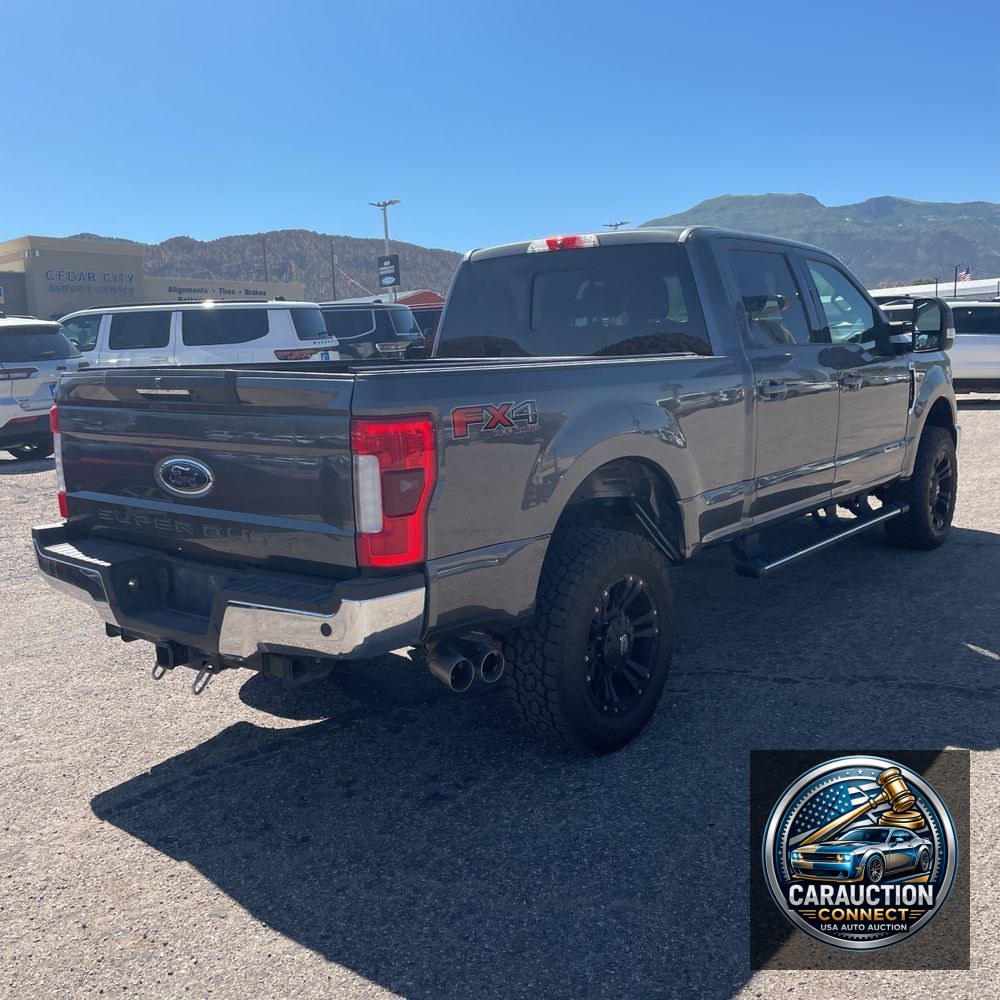 2017 Ford F-350 Super Duty Lariat