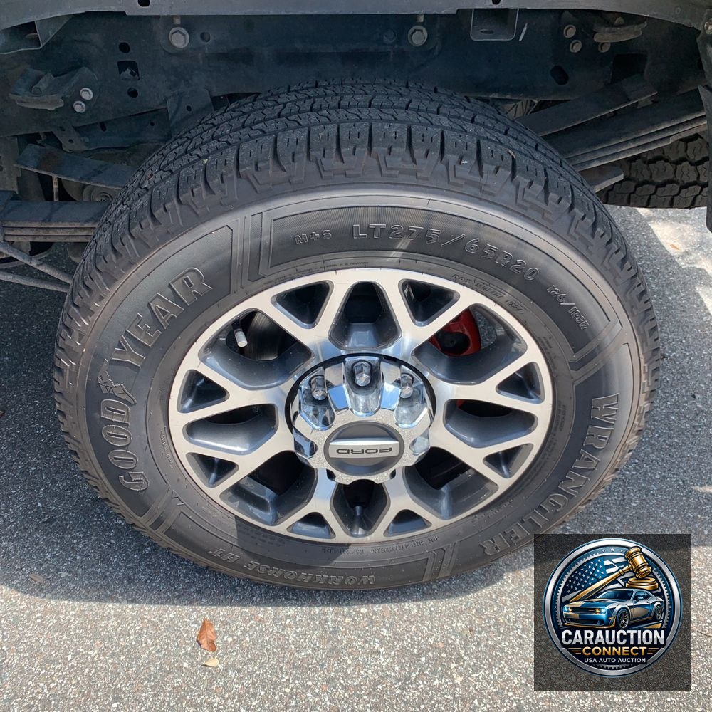 2022 Ford F-350 Super Duty Lariat