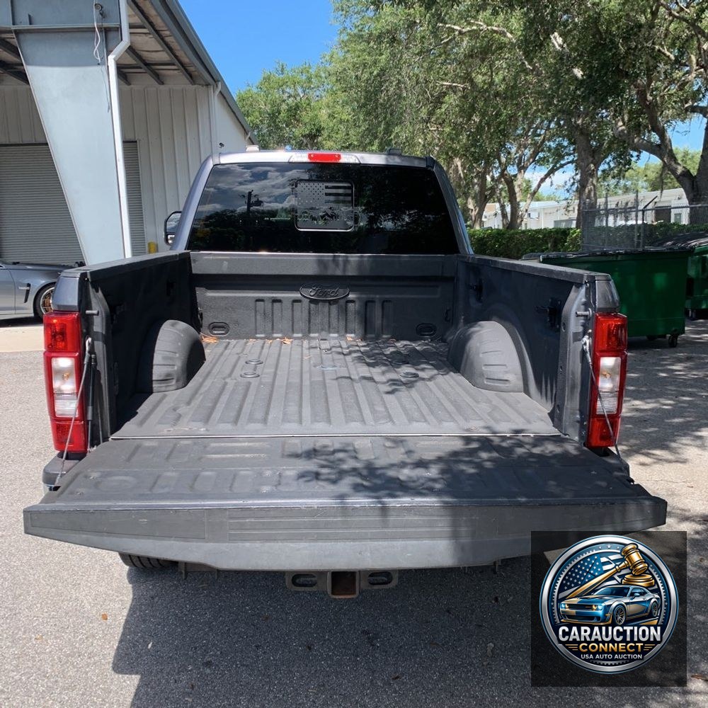 2022 Ford F-350 Super Duty Lariat