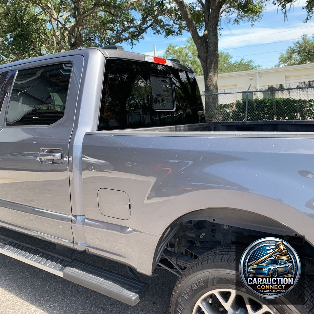 2022 Ford F-350 Super Duty Lariat