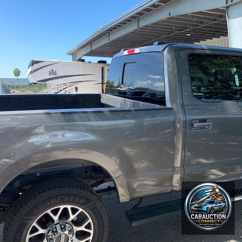 2022 Ford F-350 Super Duty Lariat