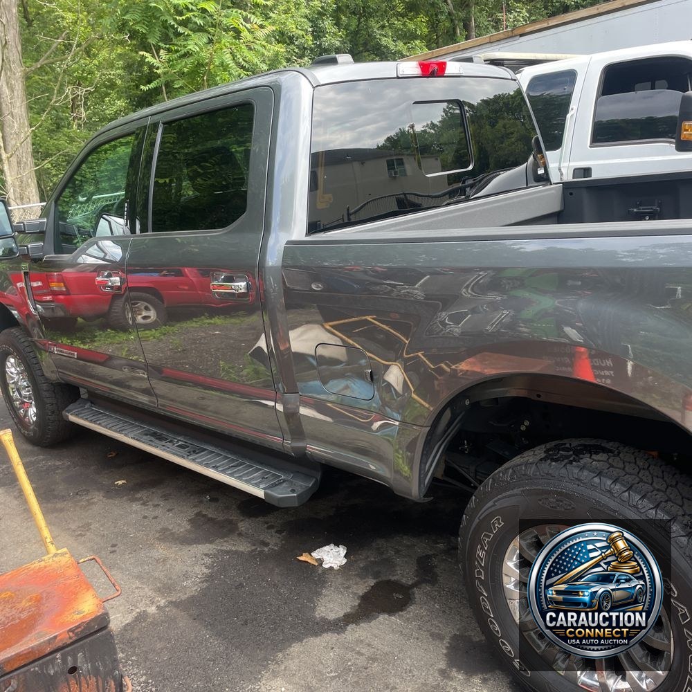 2022 Ford F-350 Super Duty XLT