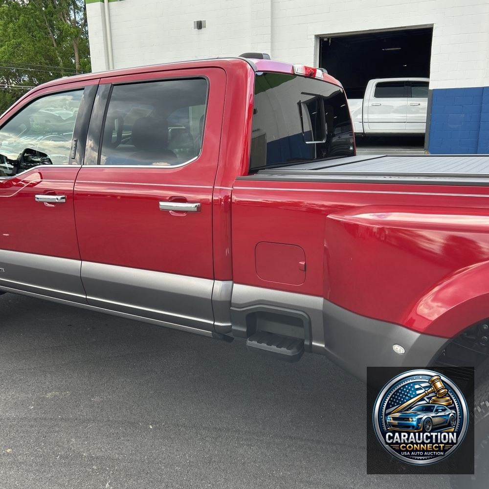 2023 Ford F-350 Super Duty Lariat