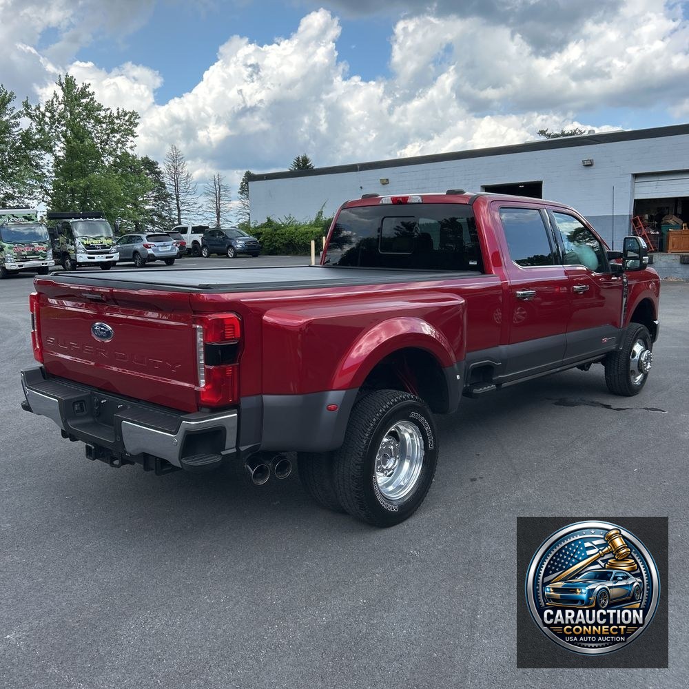 2023 Ford F-350 Super Duty Lariat