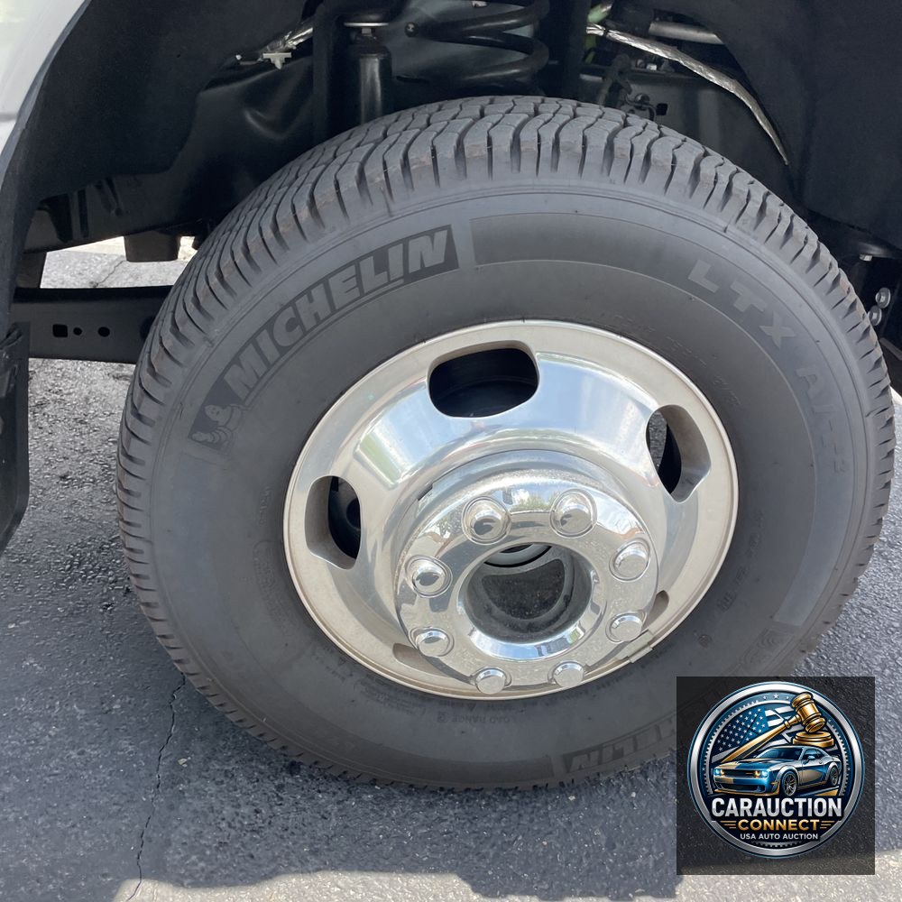 2024 Ford F-350 Super Duty Lariat