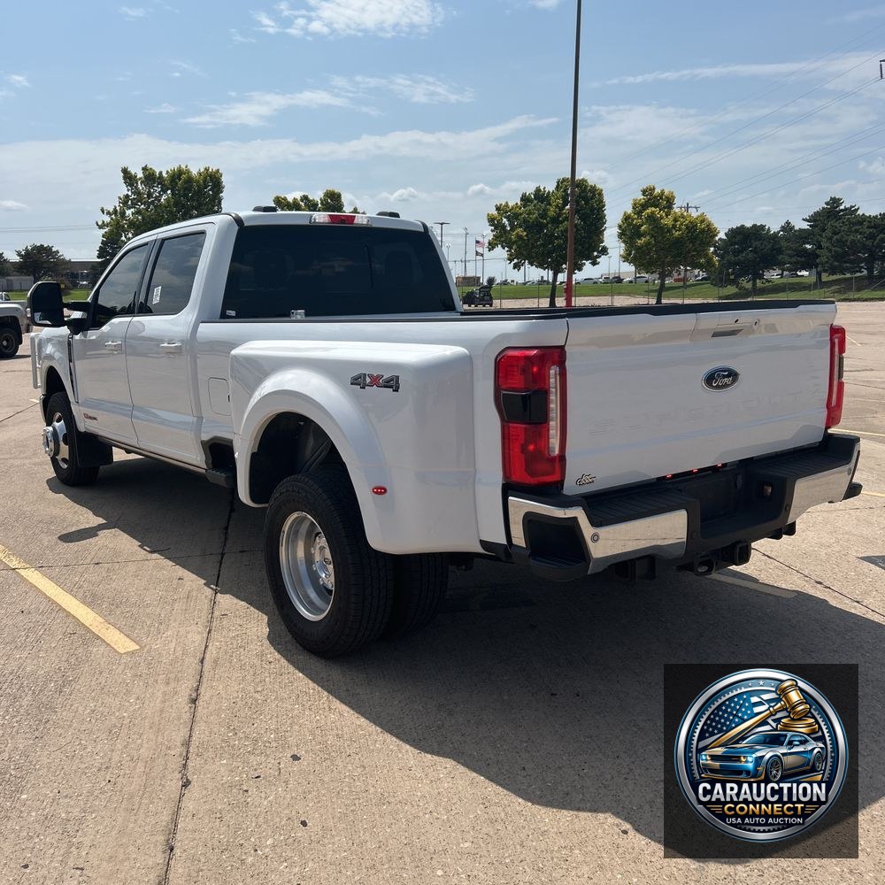 2023 Ford F-350 Super Duty Lariat