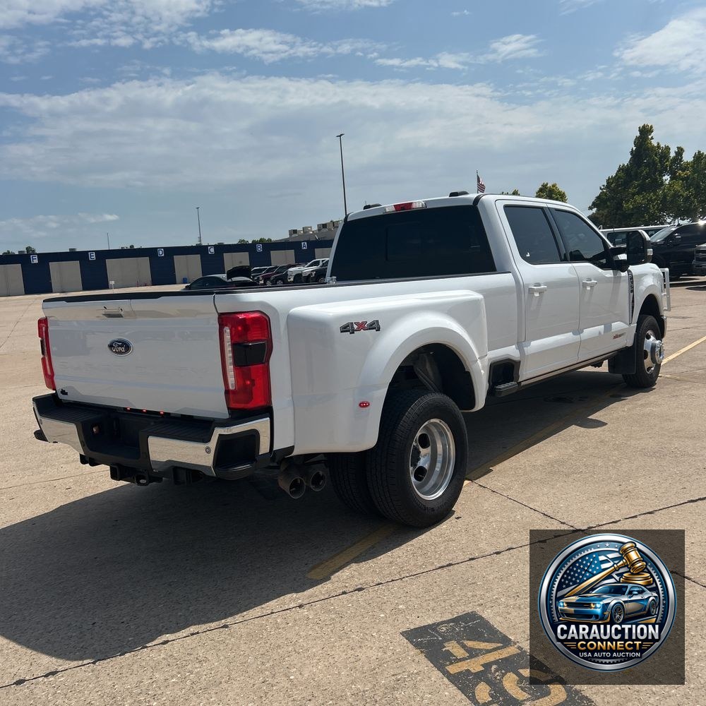 2023 Ford F-350 Super Duty Lariat