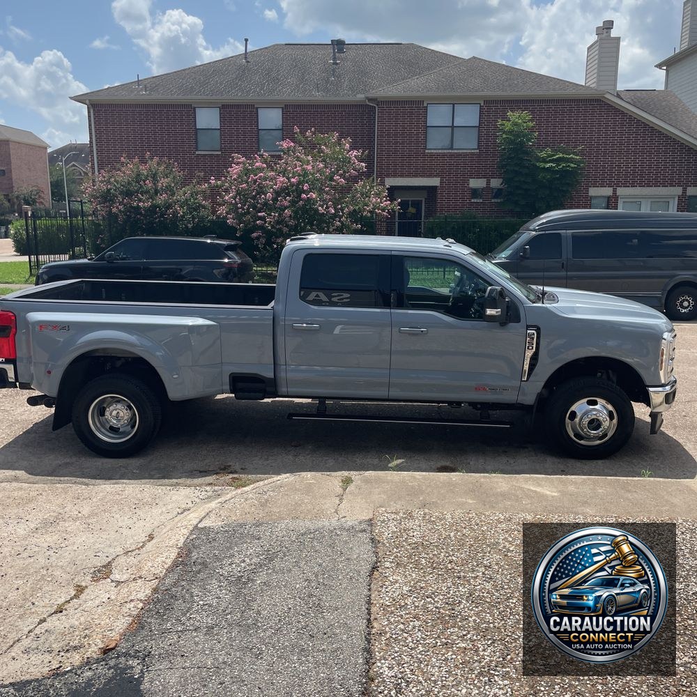 2024 Ford F-350 Super Duty Lariat