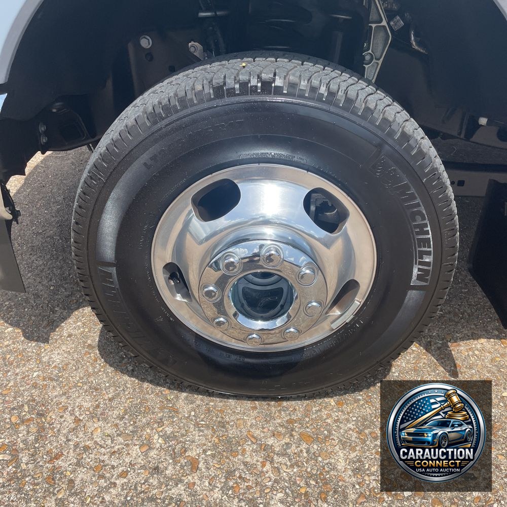 2024 Ford F-350 Super Duty Lariat