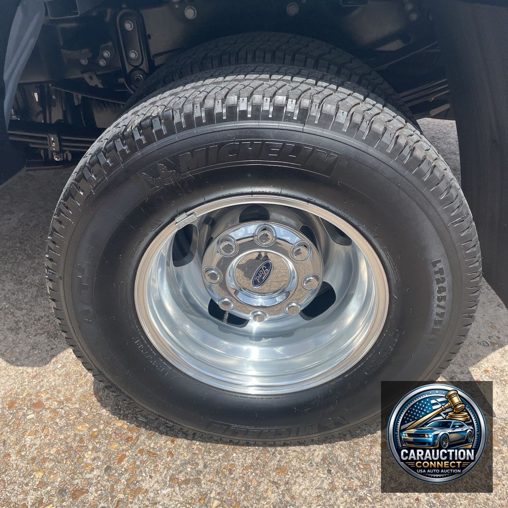 2024 Ford F-350 Super Duty Lariat