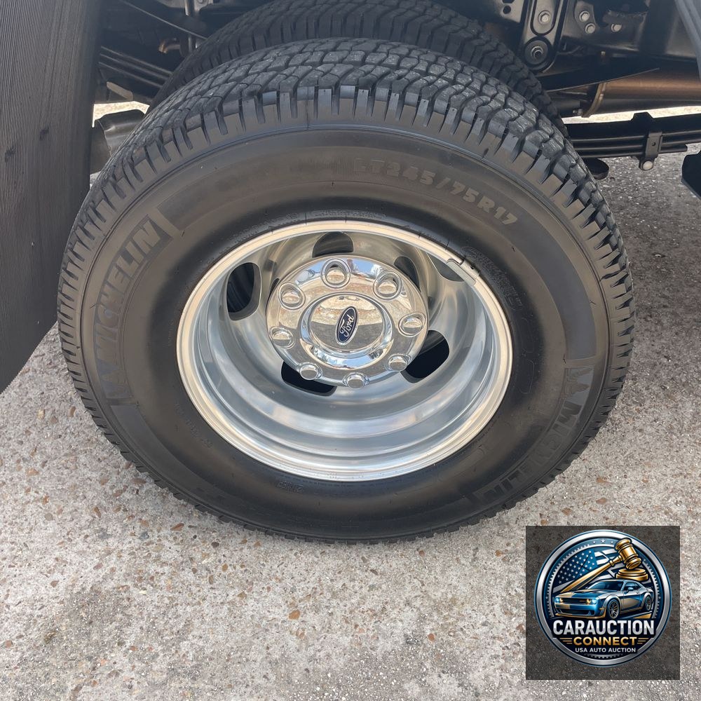 2024 Ford F-350 Super Duty Lariat