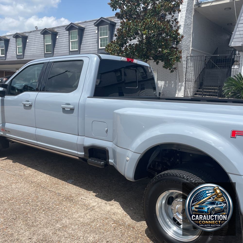 2024 Ford F-350 Super Duty Lariat