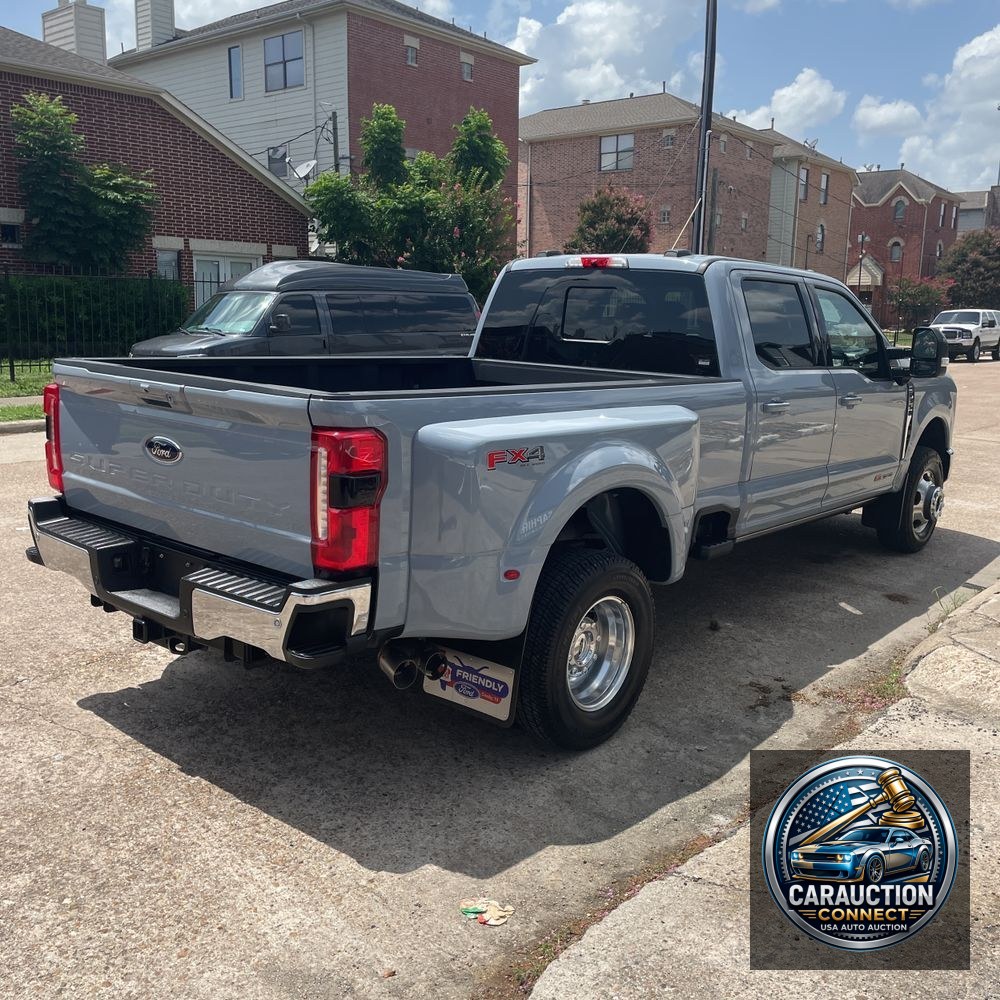 2024 Ford F-350 Super Duty Lariat