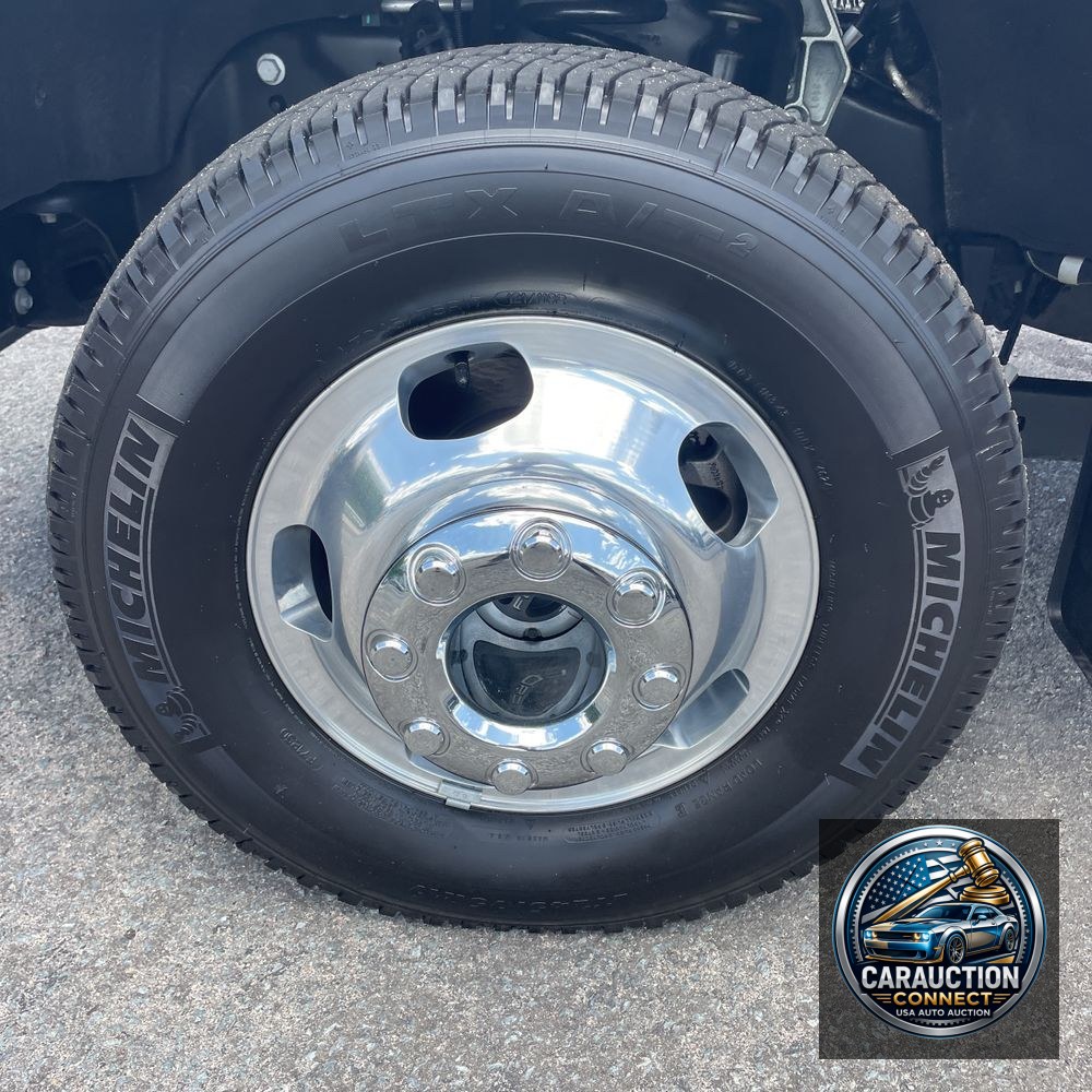 2024 Ford F-350 Super Duty Platinum