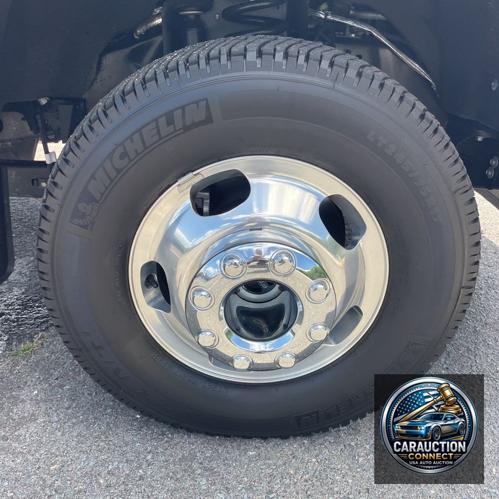 2024 Ford F-350 Super Duty Platinum