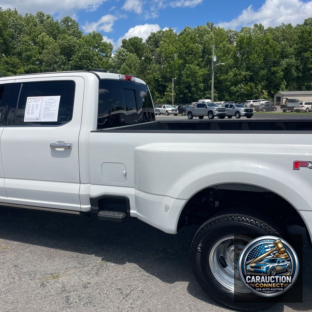 2024 Ford F-350 Super Duty Platinum