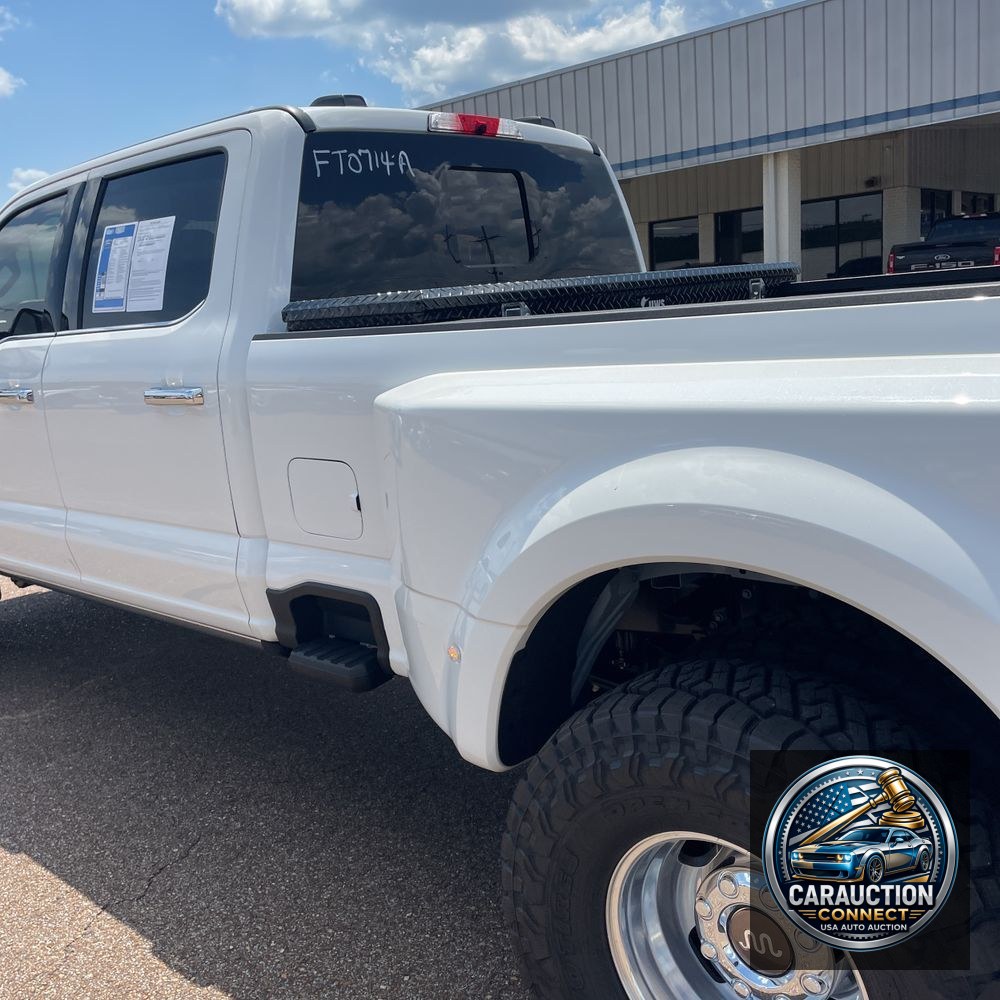 2025 Ford F-350 Super Duty King Ranch