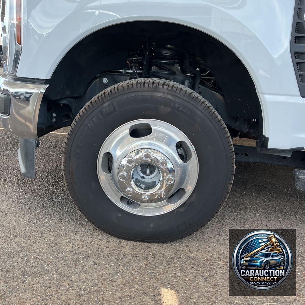 2024 Ford F-350 Super Duty Lariat