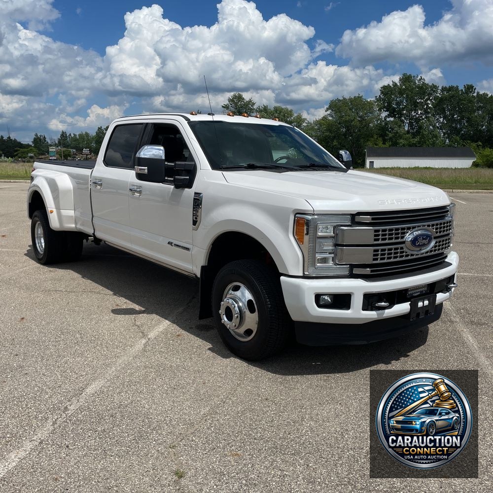2017 Ford F350 S/D Platinum