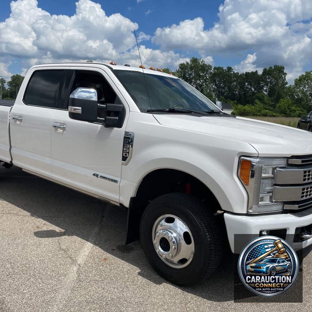 2017 Ford F350 S/D Platinum