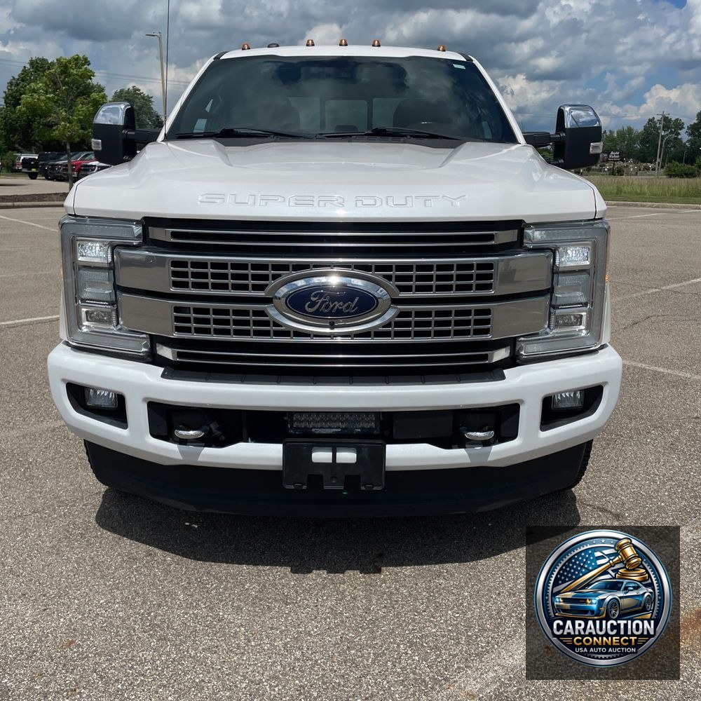 2017 Ford F350 S/D Platinum