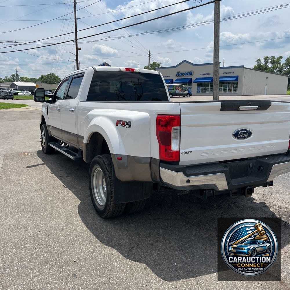 2019 Ford F-350 Super Duty Lariat