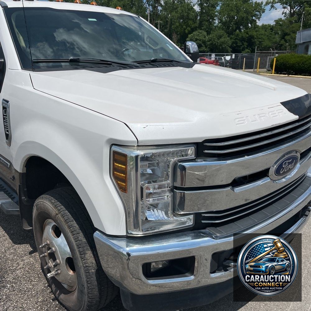 2019 Ford F-350 Super Duty Lariat