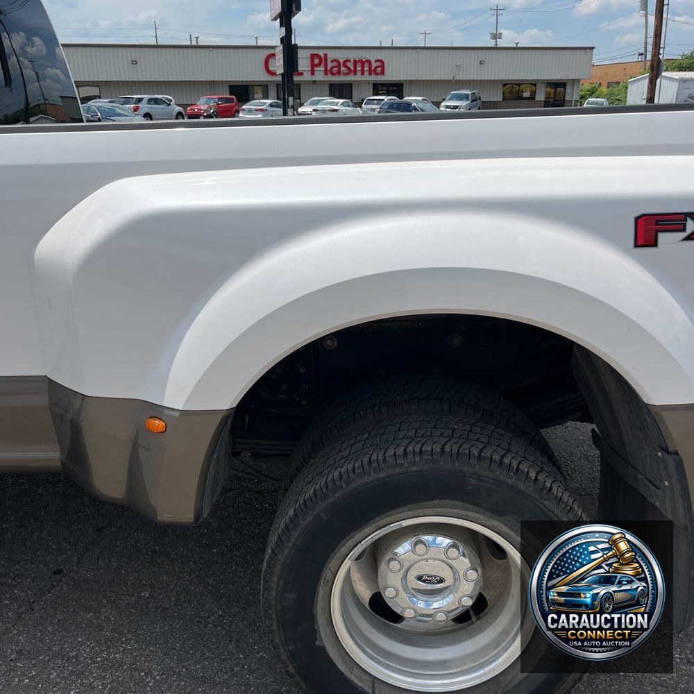 2019 Ford F-350 Super Duty Lariat