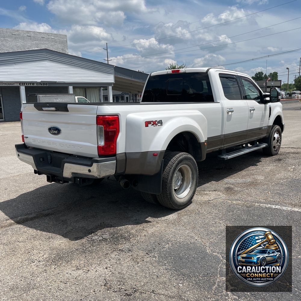 2019 Ford F-350 Super Duty Lariat