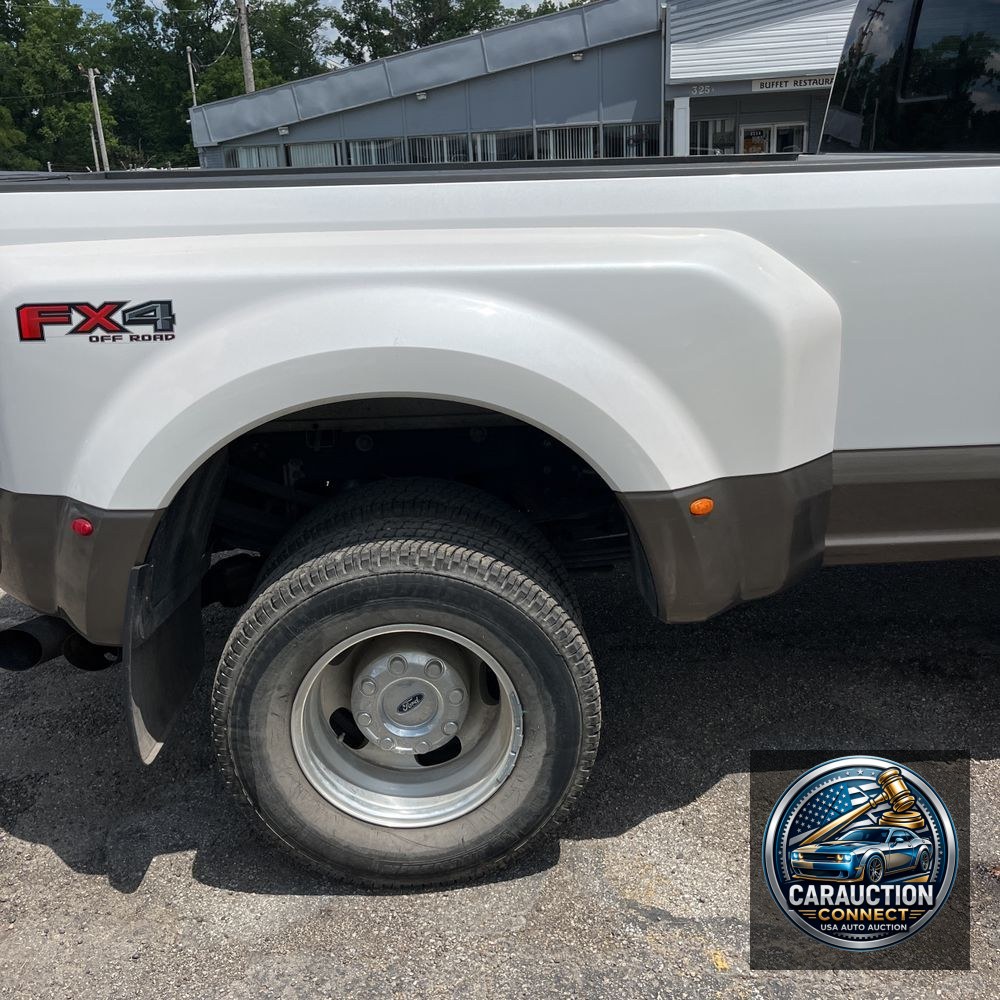 2019 Ford F-350 Super Duty Lariat