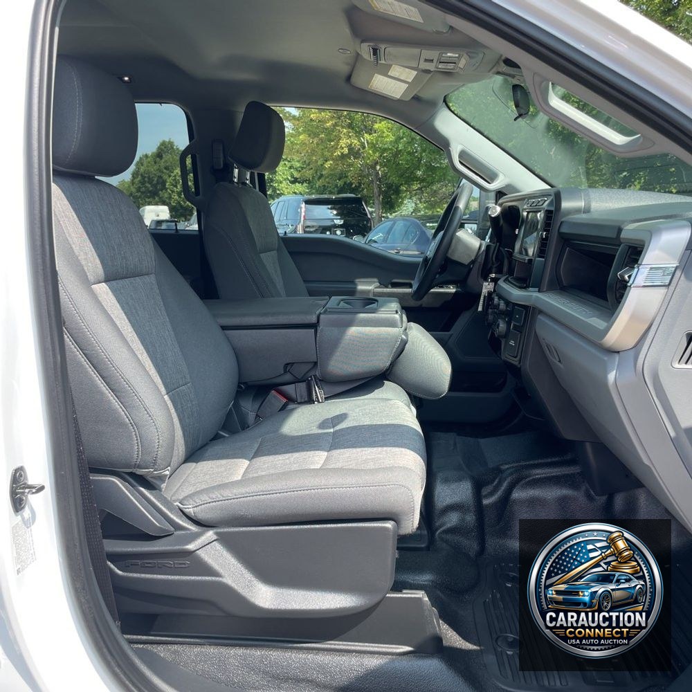 2023 Ford F-350 Super Duty XL