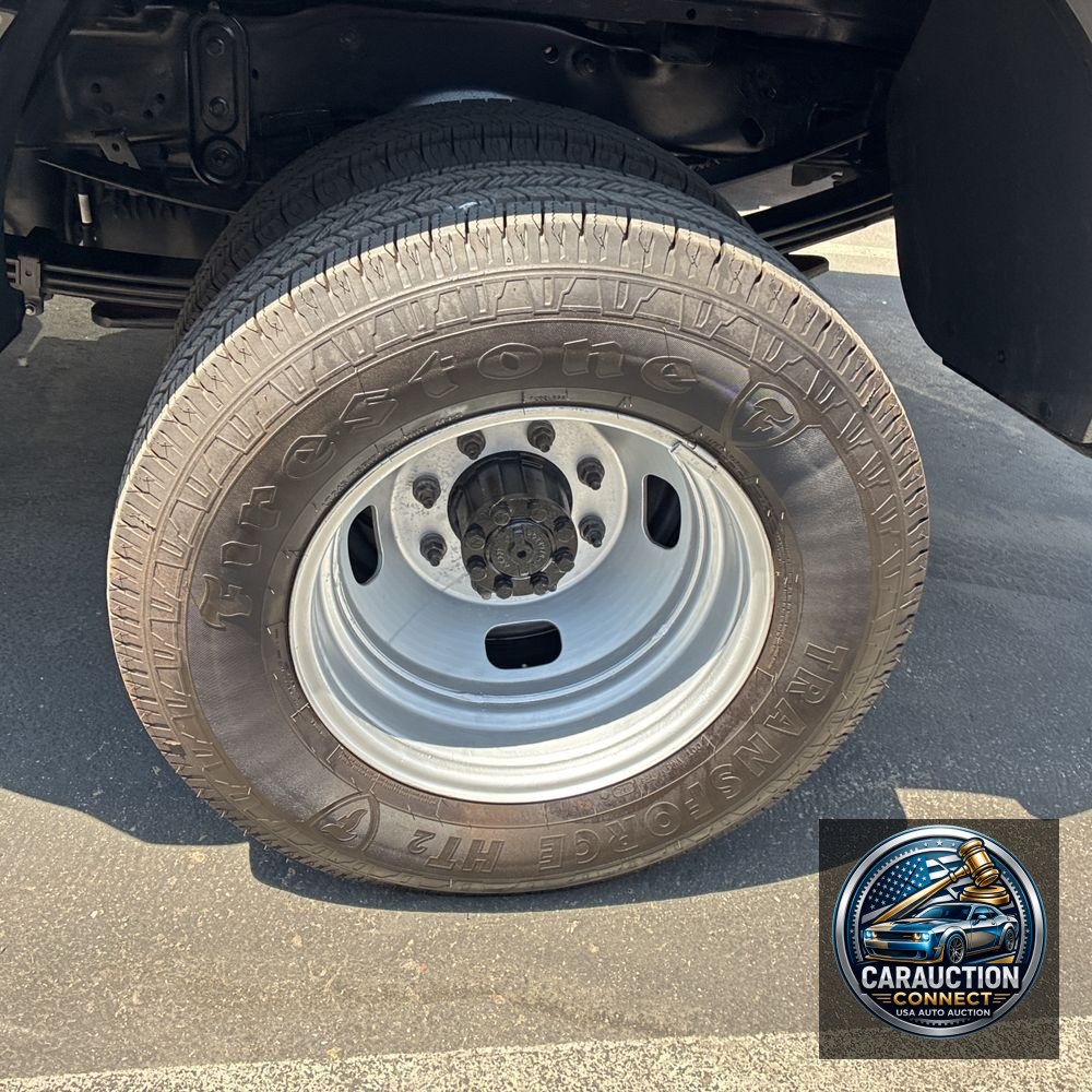 2023 Ford F-350 Super Duty XL