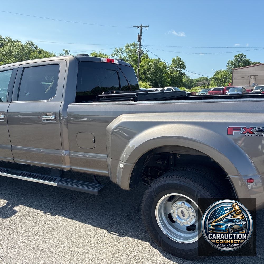 2021 Ford F-350 Super Duty Lariat