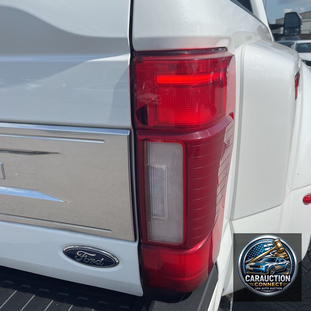 2022 Ford F-350 Super Duty Platinum
