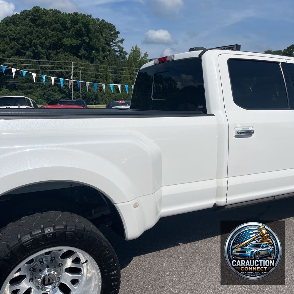 2022 Ford F-350 Super Duty Platinum