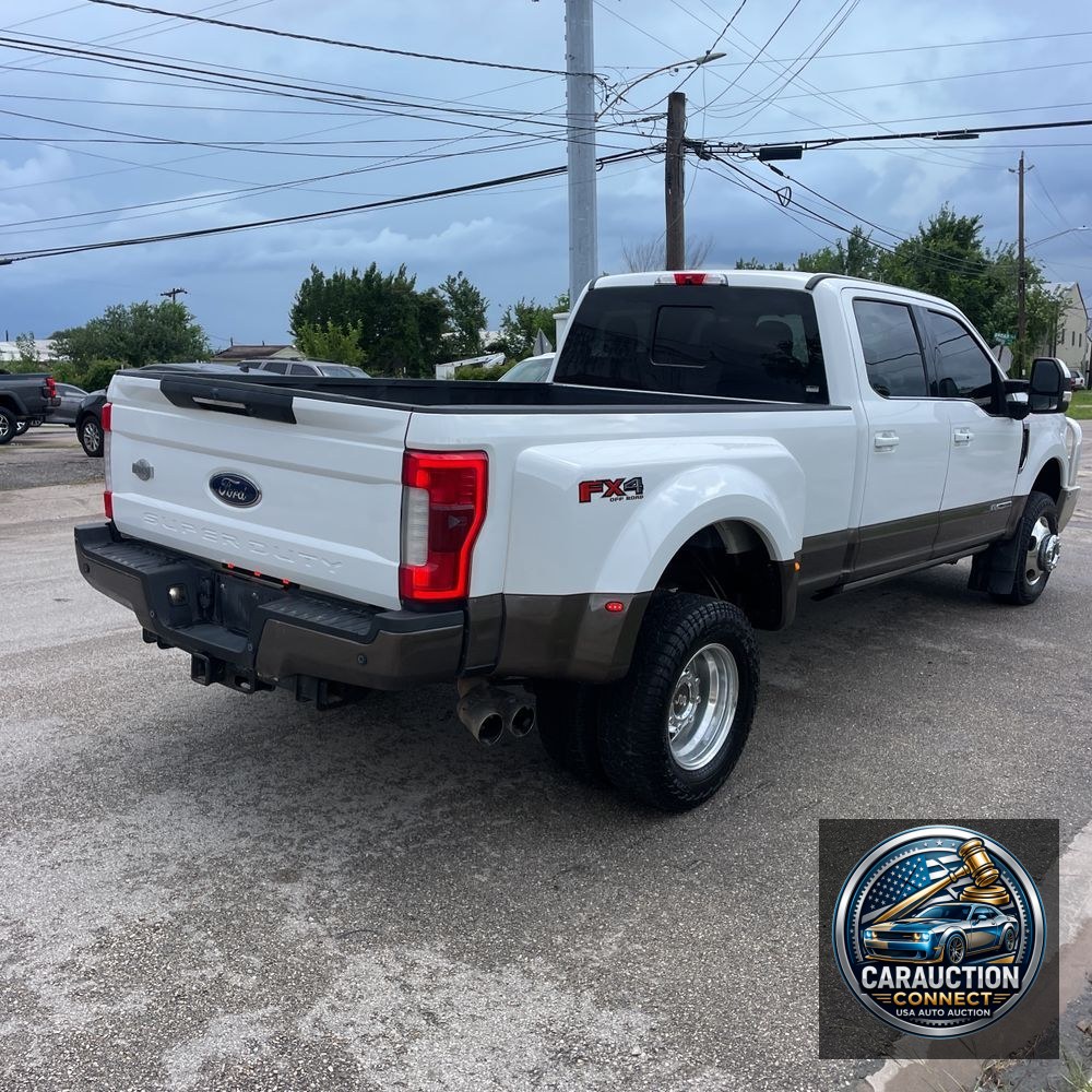 2017 Ford F-350 Super Duty King Ranch