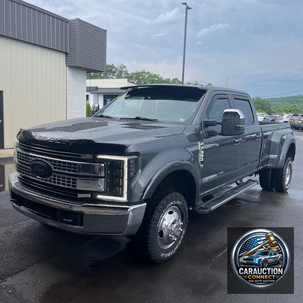 2019 Ford F350SD XLT Crew Cab 4WD LWB DRW