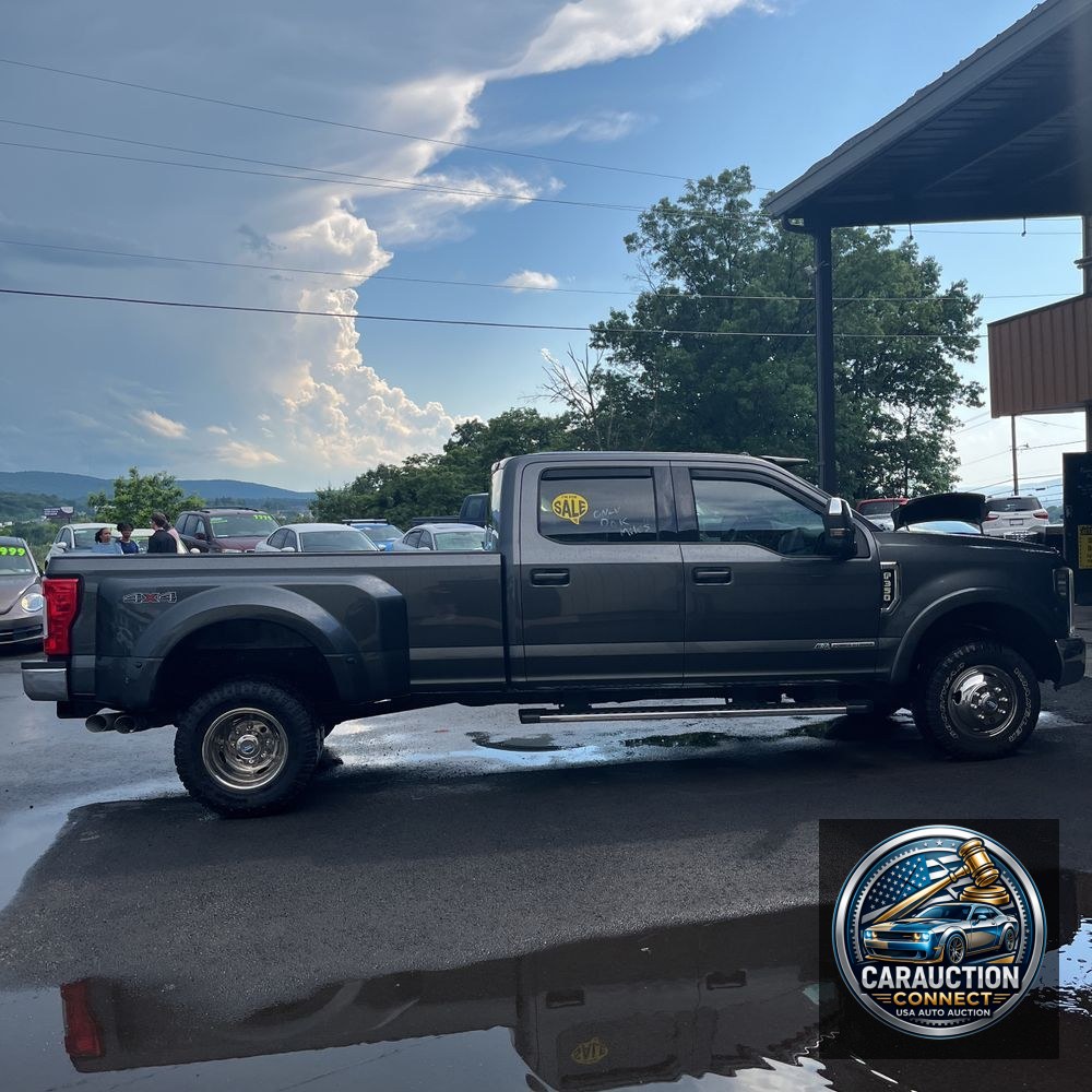 2019 Ford F350SD XLT Crew Cab 4WD LWB DRW