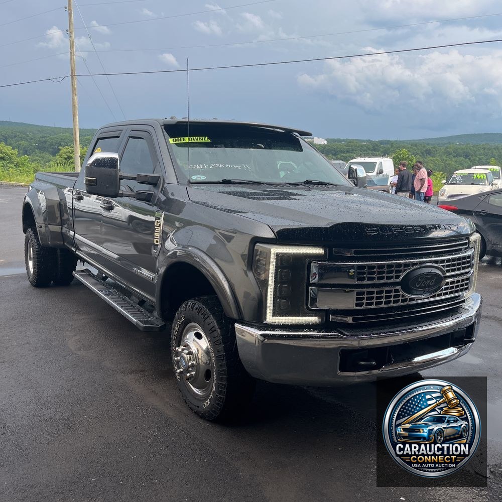 2019 Ford F350SD XLT Crew Cab 4WD LWB DRW