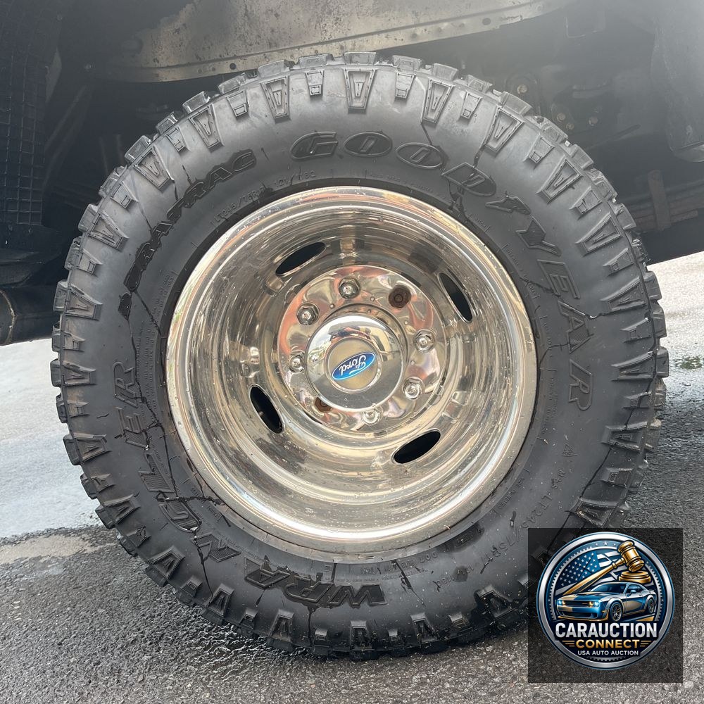 2019 Ford F350SD XLT Crew Cab 4WD LWB DRW