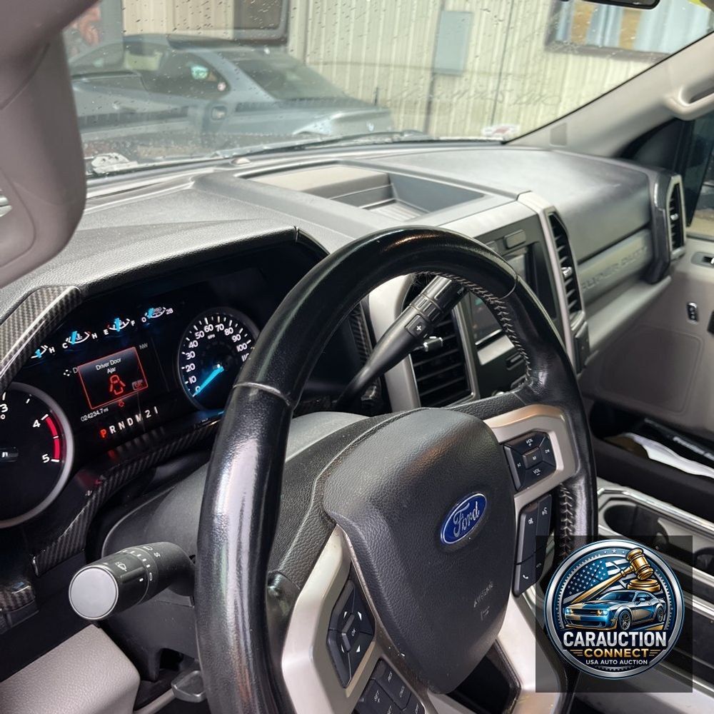 2019 Ford F350SD XLT Crew Cab 4WD LWB DRW