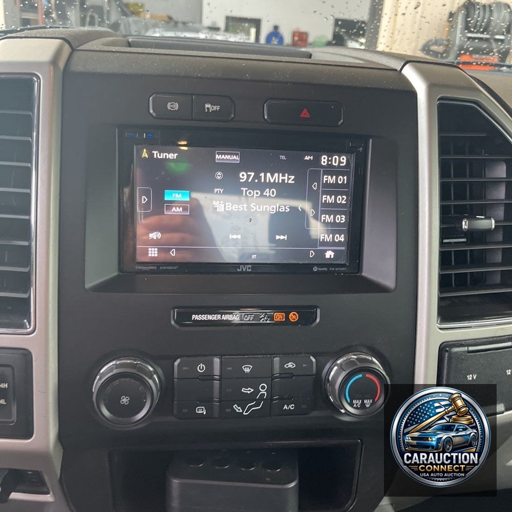 2019 Ford F350SD XLT Crew Cab 4WD LWB DRW