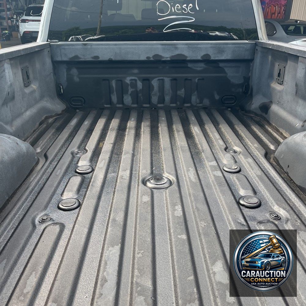 2019 Ford F350SD XLT Crew Cab 4WD LWB DRW