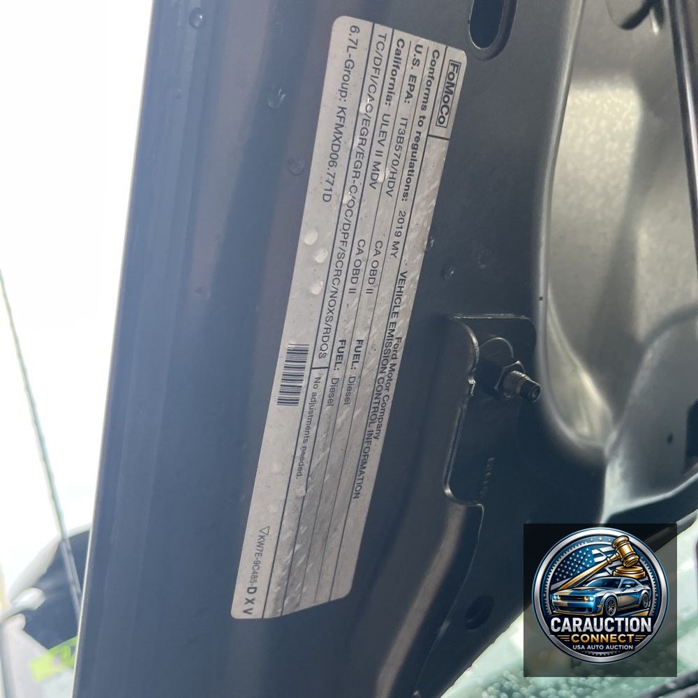 2019 Ford F350SD XLT Crew Cab 4WD LWB DRW