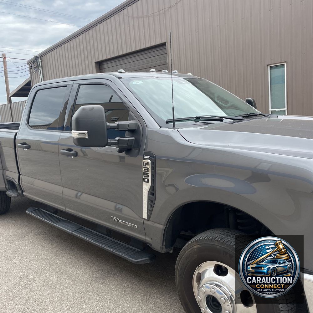 2023 Ford F-350 Super Duty XLT
