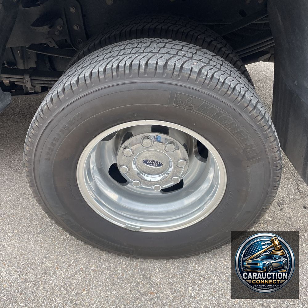 2023 Ford F-350 Super Duty XLT