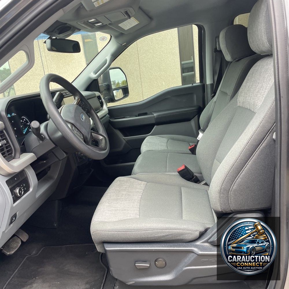 2023 Ford F-350 Super Duty XLT