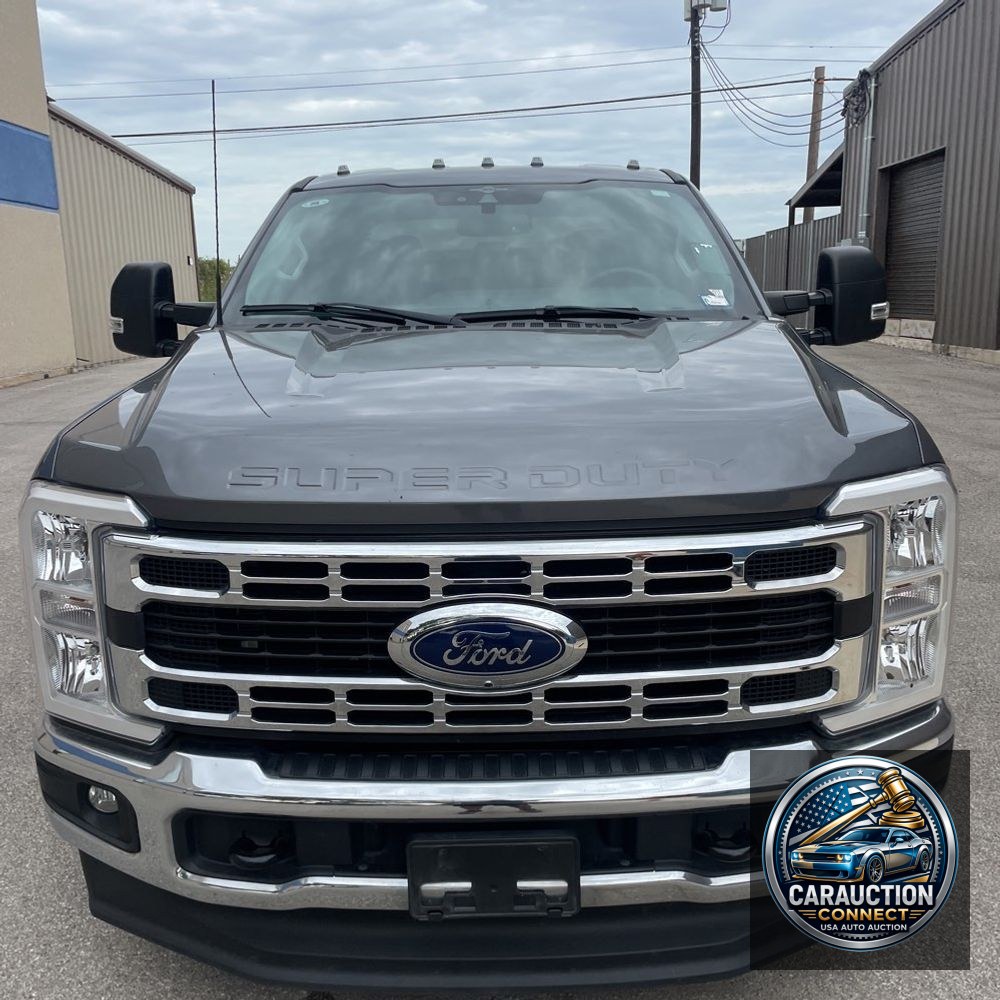 2023 Ford F-350 Super Duty XLT